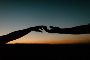 Couples session at horseshoe bend in Arizona at sunset